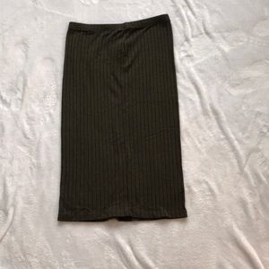 Dark green ribbed pencil skirt